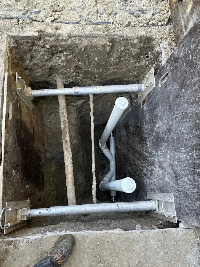 Experienced plumber completing Drain Cleaning work in Murray